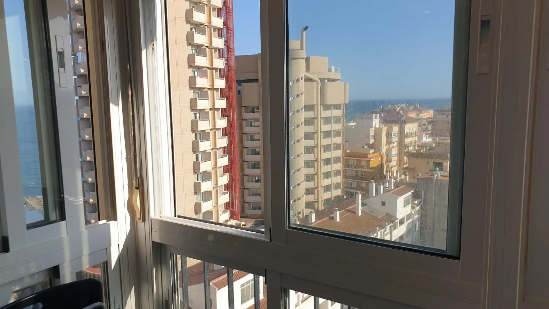 Cozy Apartment Near The Beach - Perfect For Families And Friends Fuengirola