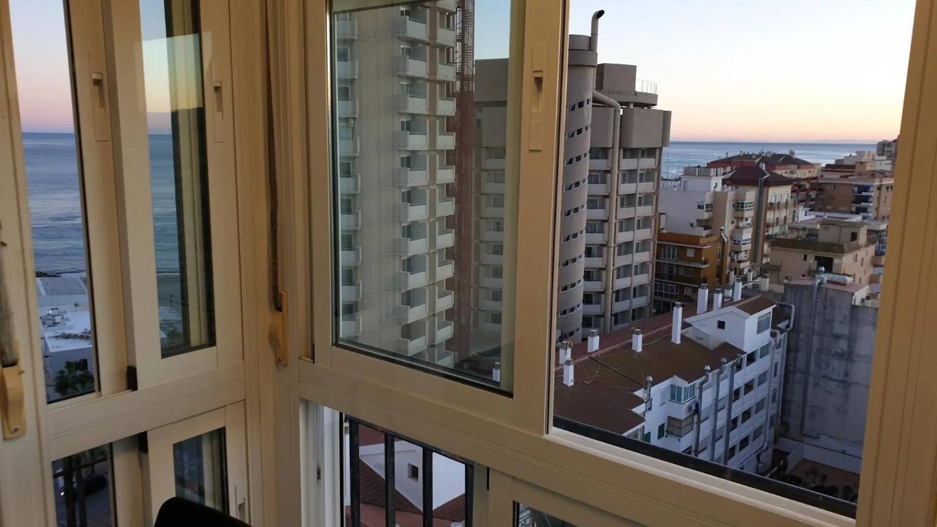 Cozy Apartment Near The Beach - Perfect For Families And Friends Fuengirola