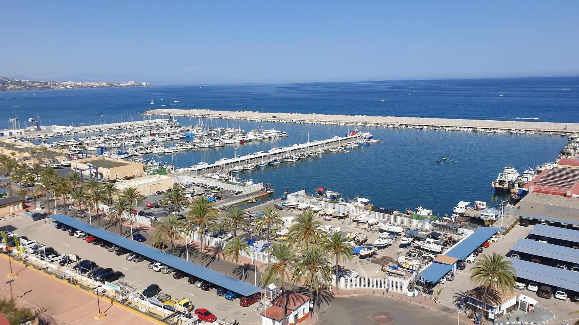 Cozy Apartment Near The Beach - Perfect For Families And Friends Fuengirola 0*,  España
