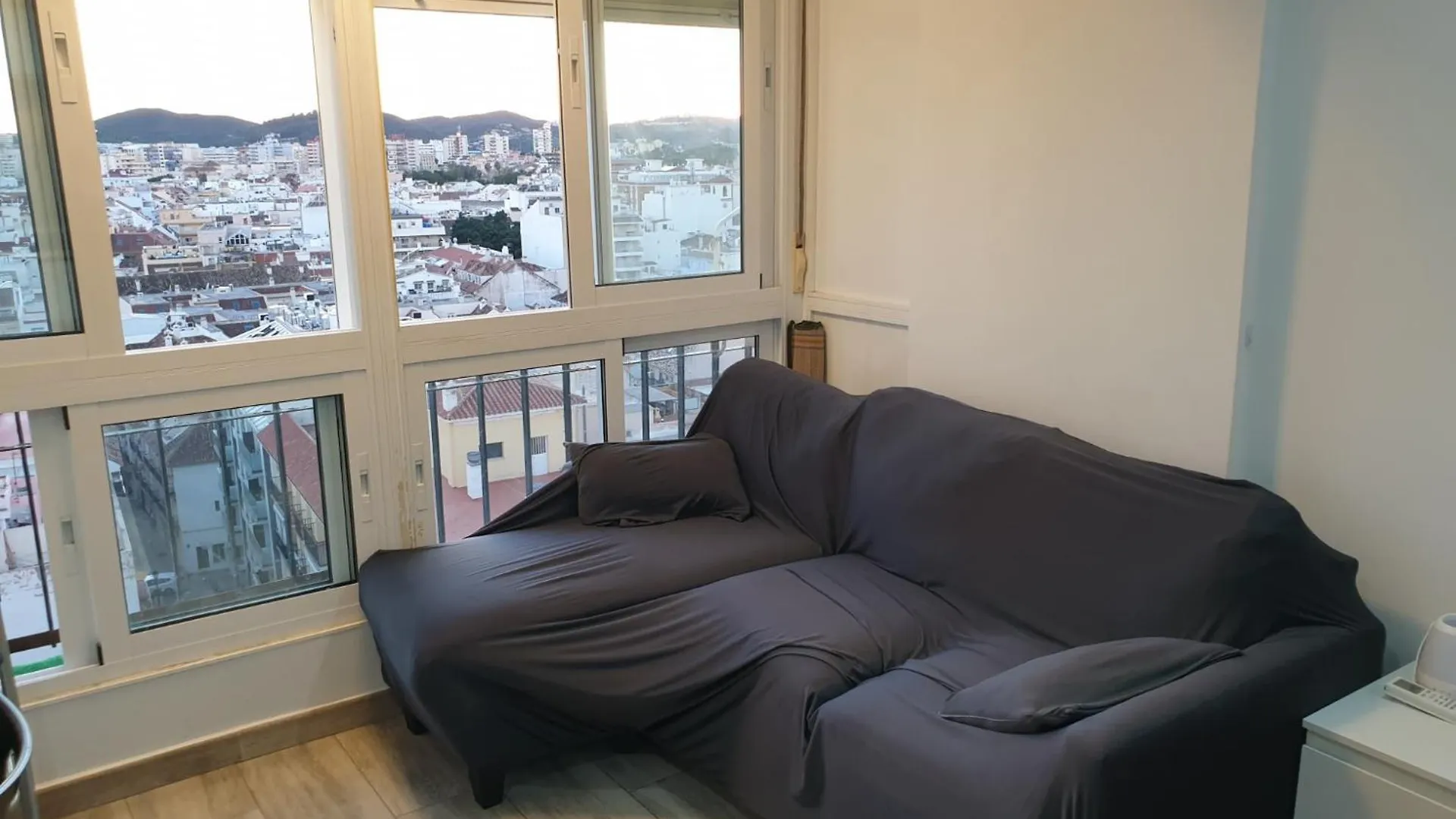 Cozy Apartment Near The Beach - Perfect For Families And Friends Fuengirola 0*,